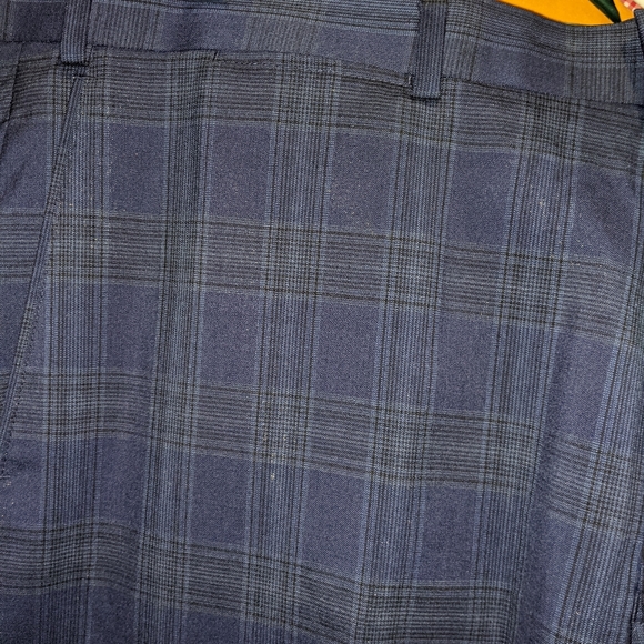 NWOT Saks Fifth Avenue dress pants 39x32 - Picture 2 of 4